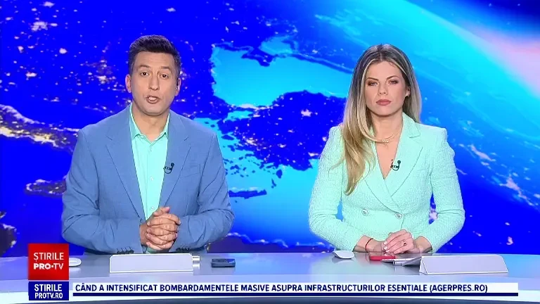 Zile și nopți de rugăciune la Iași. Racla cu moaștele Sfintei Parascheva a fost dusă în lăcașul de cult