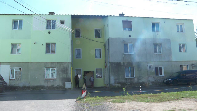 Moarte cumplită pentru un bărbat de 73 de ani din Codlea. Un incendiu i-a cuprins apartamentul. „Doamne ferește!”