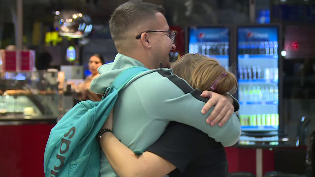 Zeci de români s-au întors în România după ce au fost prinși în atacurile din Israel. „A fost îngrozitor”