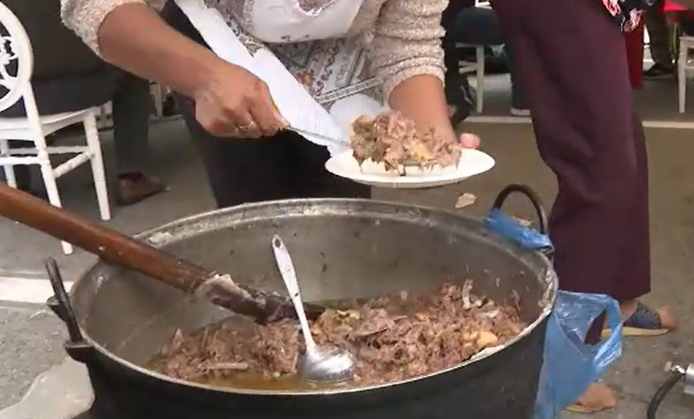Serbare lângă Transalpina. Festivalul Tocanului de la Novaci a strâns mii de oaspeți