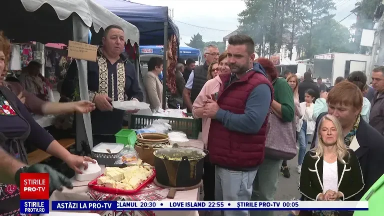 Serbare lângă Transalpina. Festivalul Tocanului de la Novaci a strâns mii de oaspeți