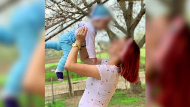 Mama care şi-a aruncat copiii de la etajul al doilea al unui hotel, trimisă în judecată. Riscă închisoare pe viață