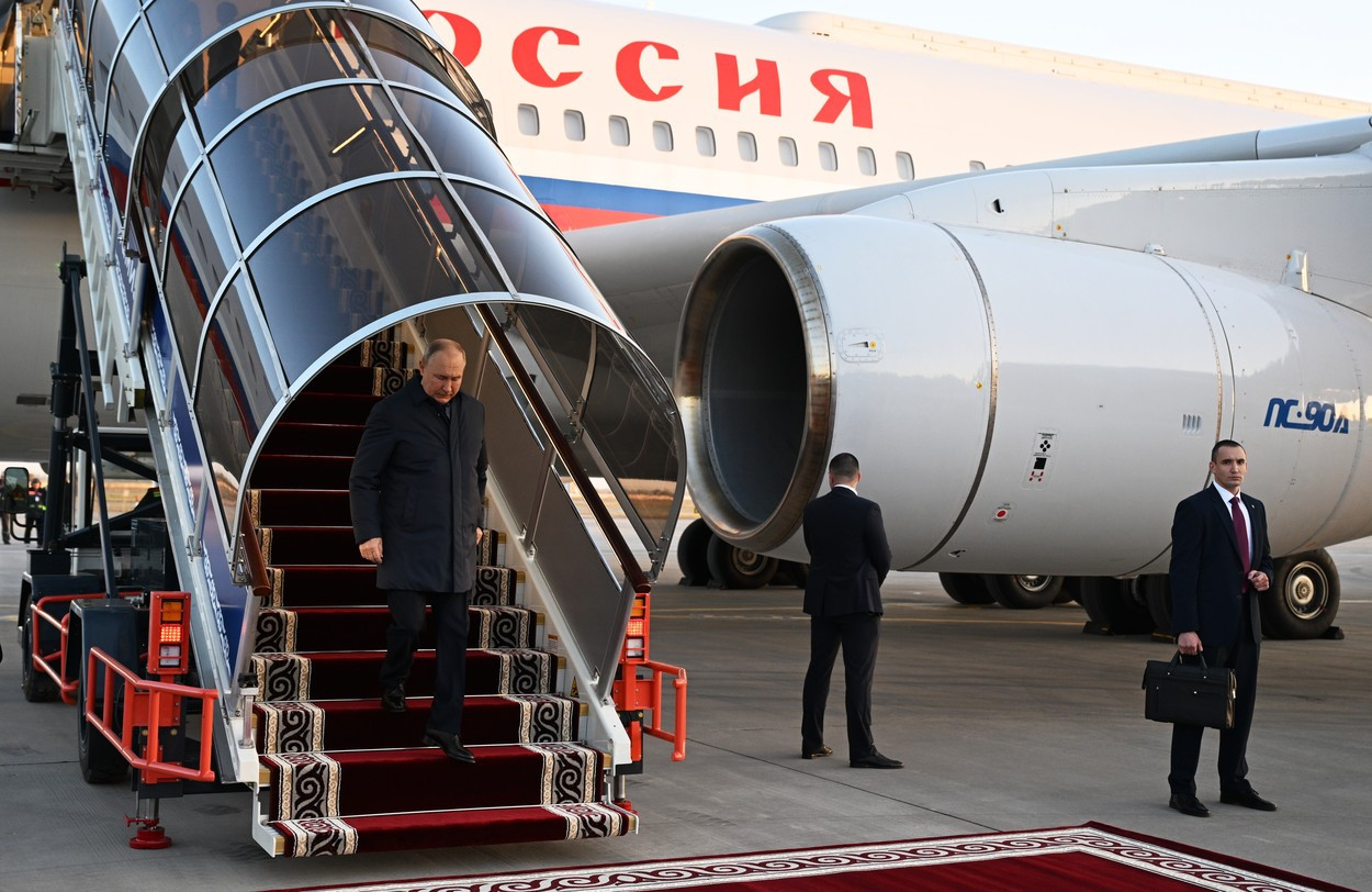 Vladimir Putin a ajuns în Kârgâzstan. Prima sa vizită în străinătate de când CPI a emis mandatul de arestare