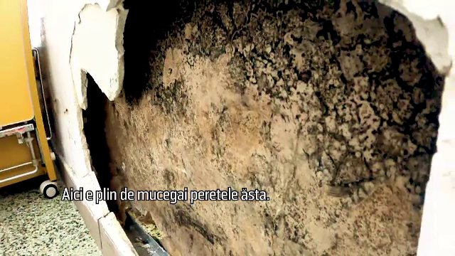 Imagini de coșmar din Spitalul Județean Neamț. Pacienții de la Chirurgie stau în saloane pline cu mucegai pe pereți