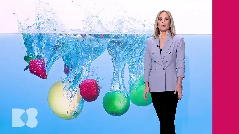 Ce se întâmplă în corpul nostru când mâncăm mezeluri cu conservanți. Apare un compus toxic la fel ca în fumul de țigară