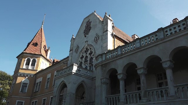Castelul calendar, Mures