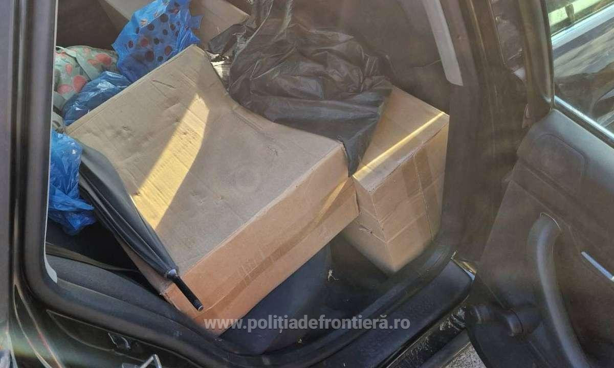 Bărbat din Botoșani, anchetat după ce a fost prins transportând ţigări de contrabandă în valoare de 43.700 de lei. FOTO