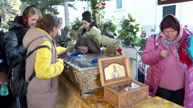 Pelerinaj la Sfânta Cuvioasă Parascheva. Unii dintre credincioși și-au așteptat rândul și 18 ore