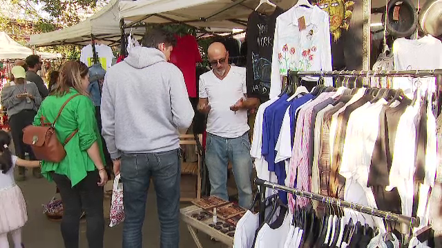 Festivalul „Bărbați pe Mătăsari” i-a scos pe domni la plimbare. „Cam multe gablonțuri de fete la un târg de băieți”