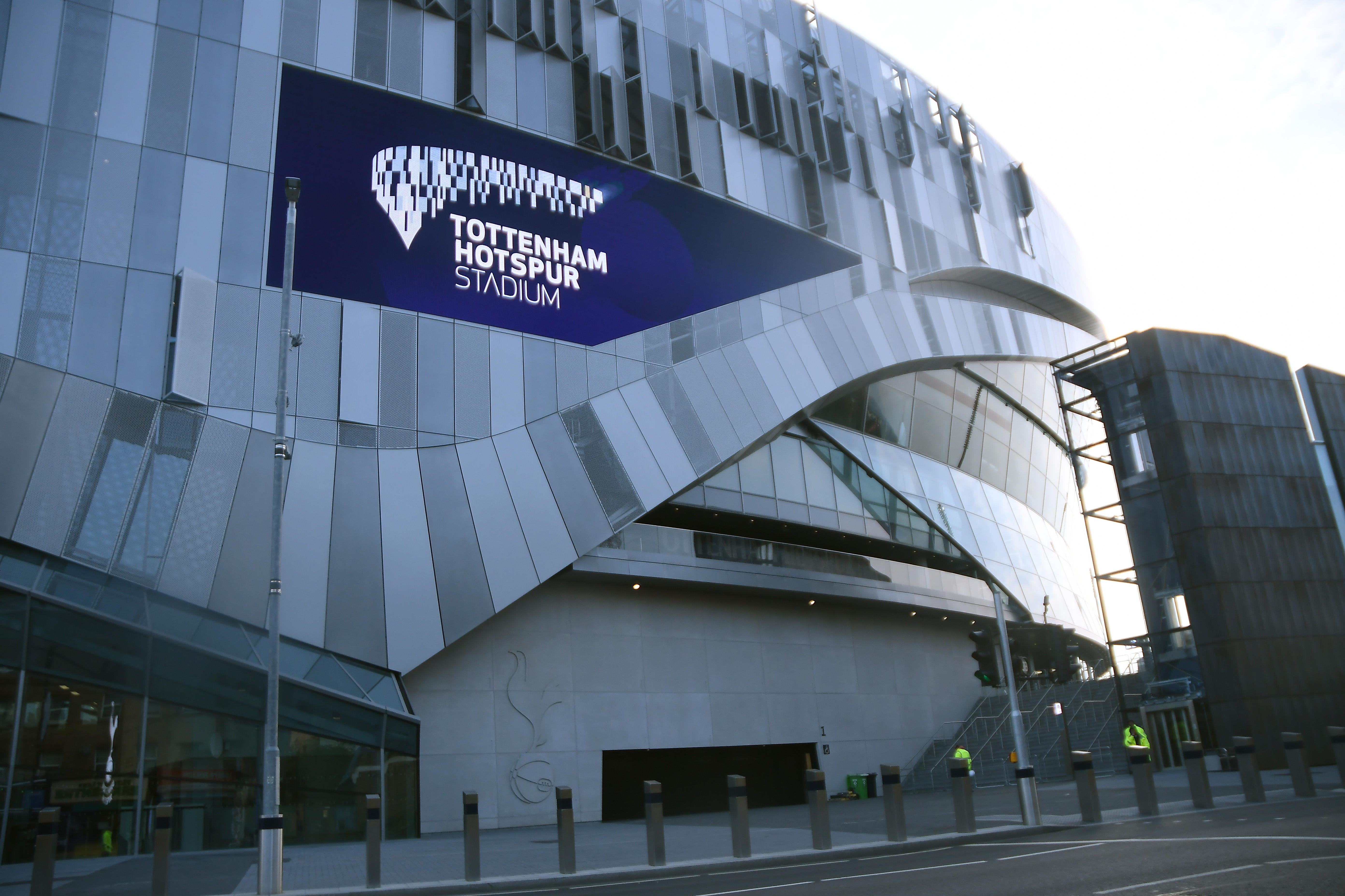 Pagube de sute de mii de euro. Stadionul clubului Tottenham Hotspur a fost vandalizat