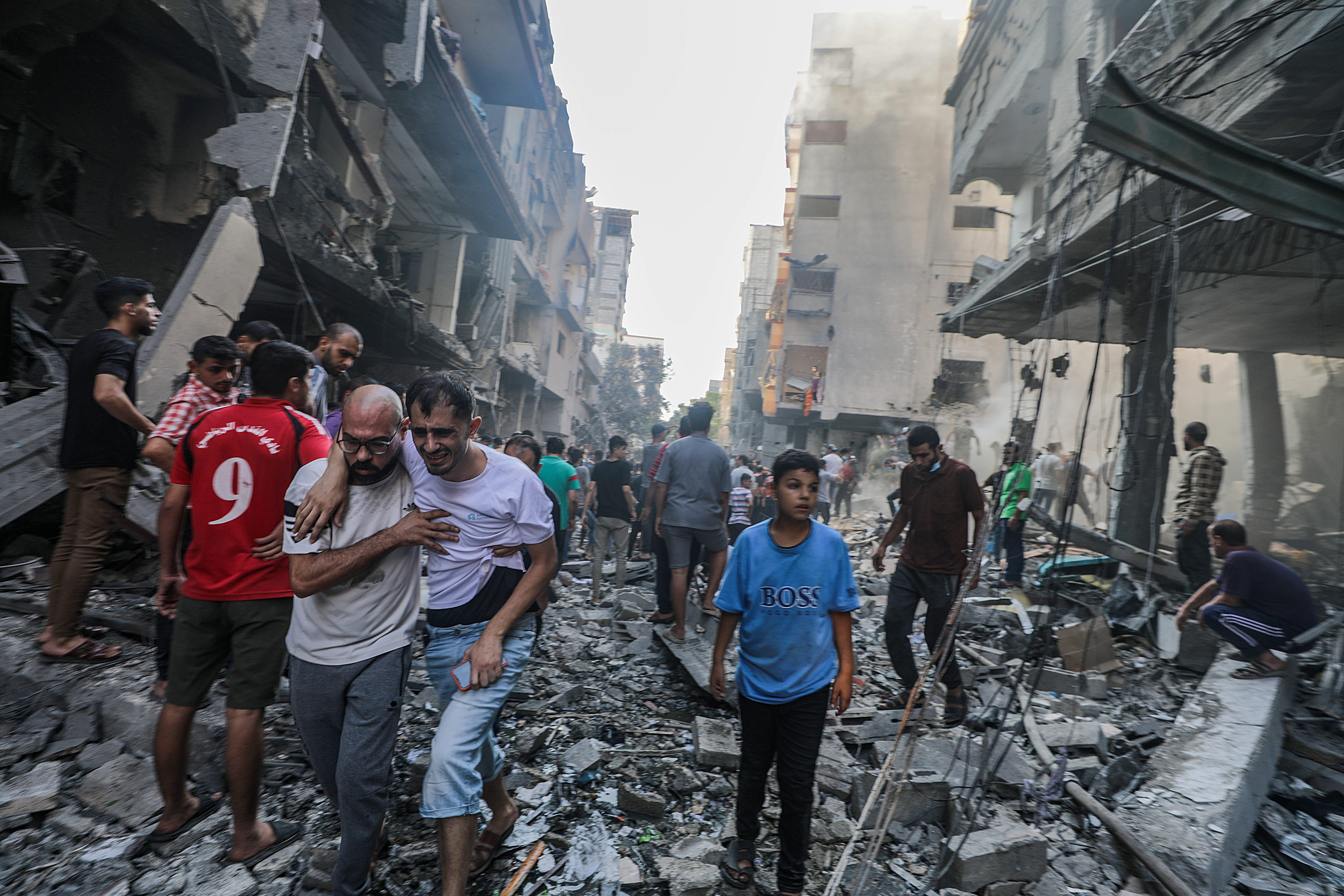 Dezastru în Fâșia Gaza. Gestul făcut de gruparea Hamas pentru răniții din enclavă