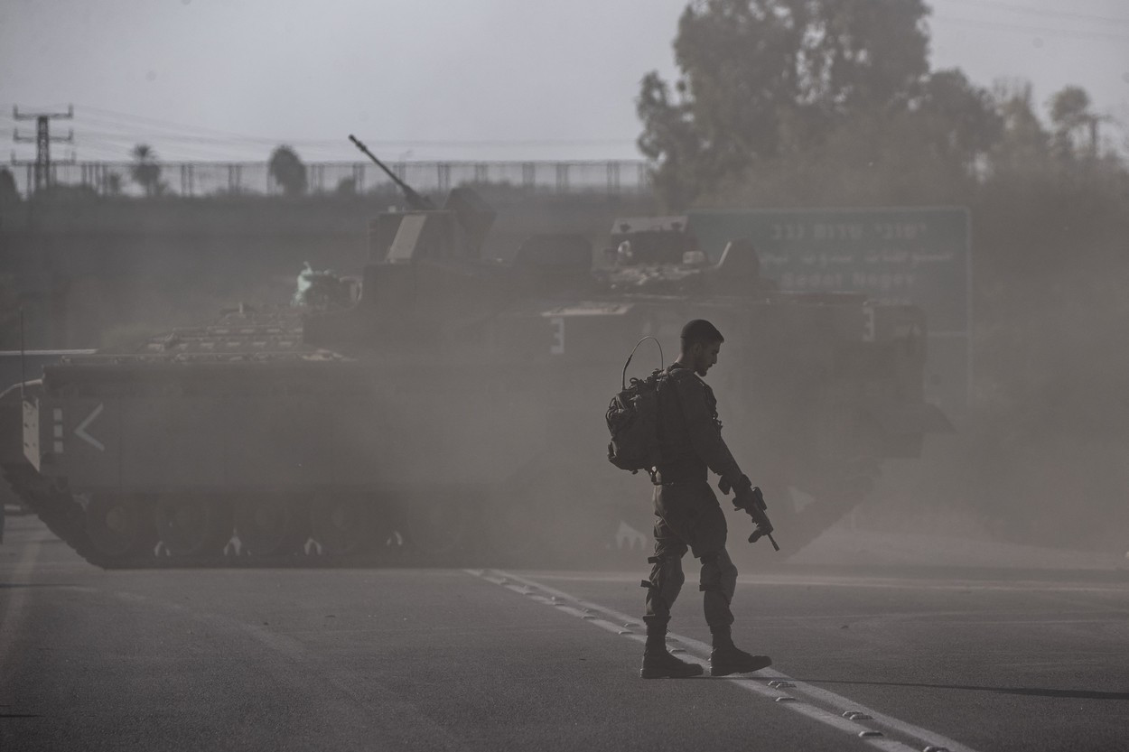 „Nu vreau să mor. Vreau să-mi văd fiul crescând”. Femeile însărcinate din Gaza se pregătesc să nască într-o zonă de război