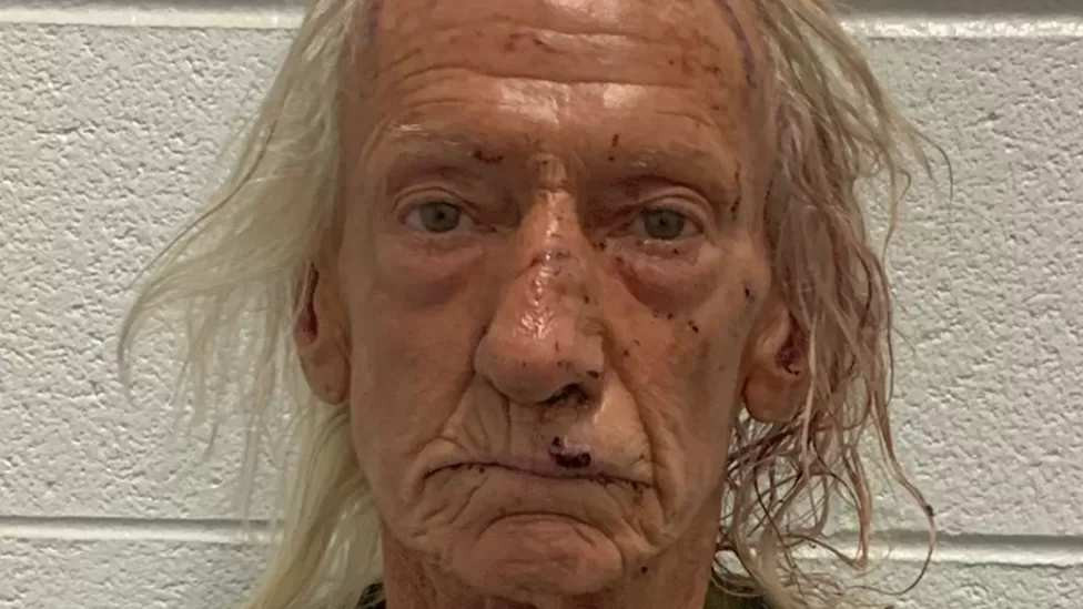 Băiețel musulman, măcelărit de proprietarul casei în care locuia, în SUA. Atacatorul credea că va fi invadat de palestinieni