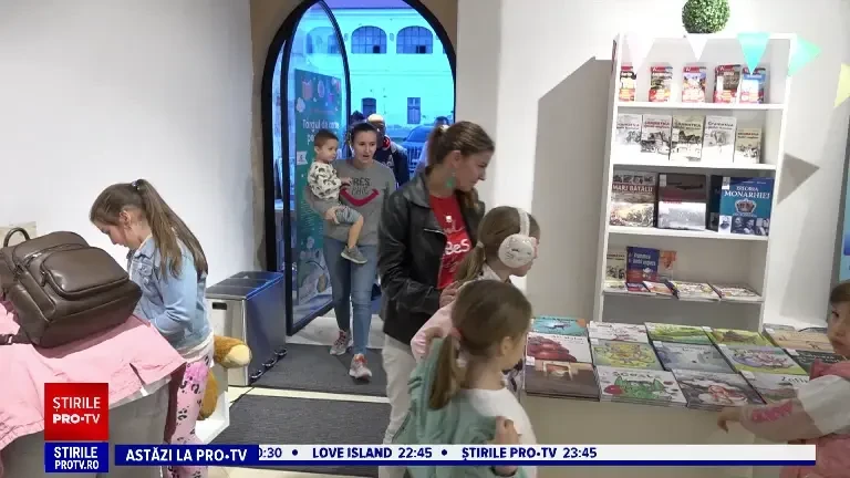 „Le dezvoltă creativitatea”. Lumea fascinantă a lecturii a fost descoperită de cei mici în cetatea Alba Carolina