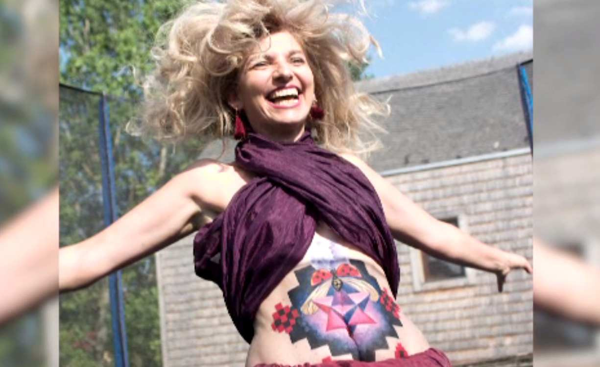 Pacientele care au învins cancerul, lecție de curaj și optimism. Ședință foto inedită la Cluj