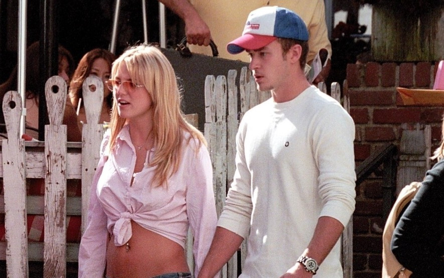 Britney Spears mărturisește că a făcut întrerupere de sarcină în timpul relației cu Justin Timberlake. „Nu voia să fie tată”