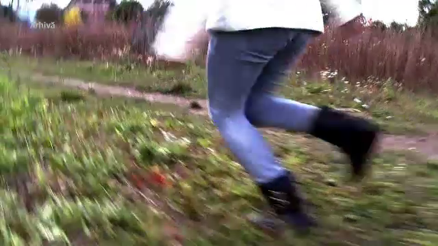 Un bărbat și-a violat fiica minoră și și-a abuzat fizic soția și ceilalți copii. A fost arestat preventiv pentru 30 de zile