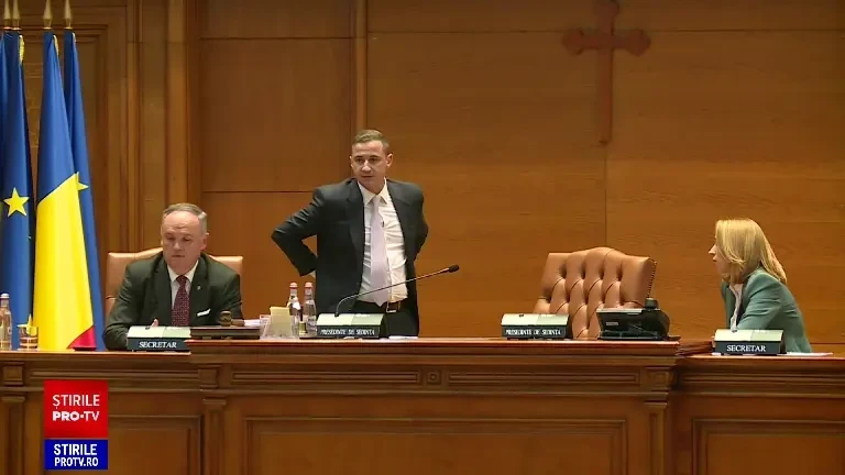Măsurile fiscale au trecut de CCR. Unele dintre prevederi trebuiau să fie deja în vigoare. Ce se va schimba de la 1 ianuarie