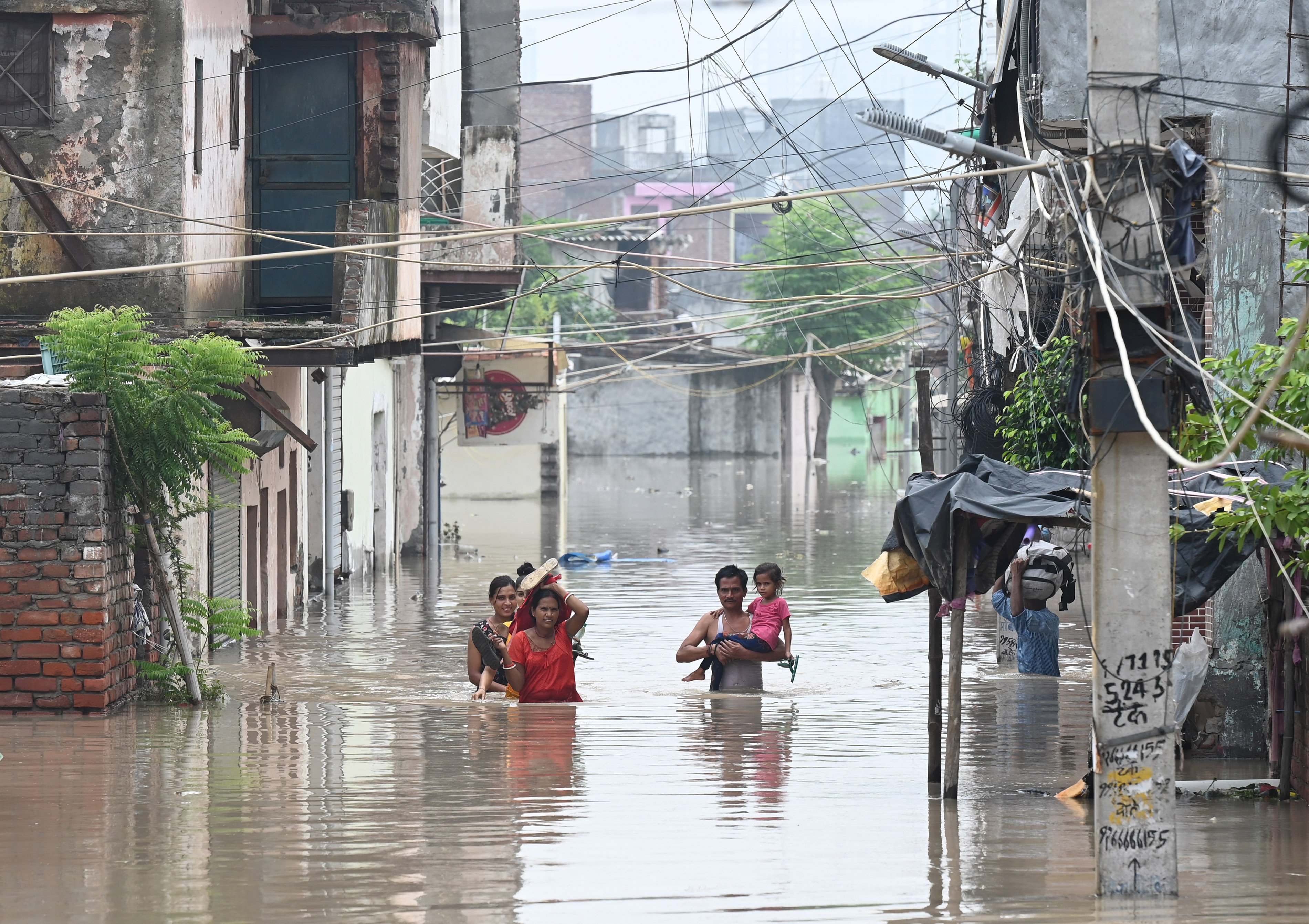 inundatii india