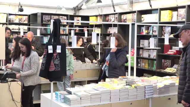 Peste 10.000 de pasionați de literatură s-au strâns la FILIT Iași. ”Am rămas cu impresii minunate”