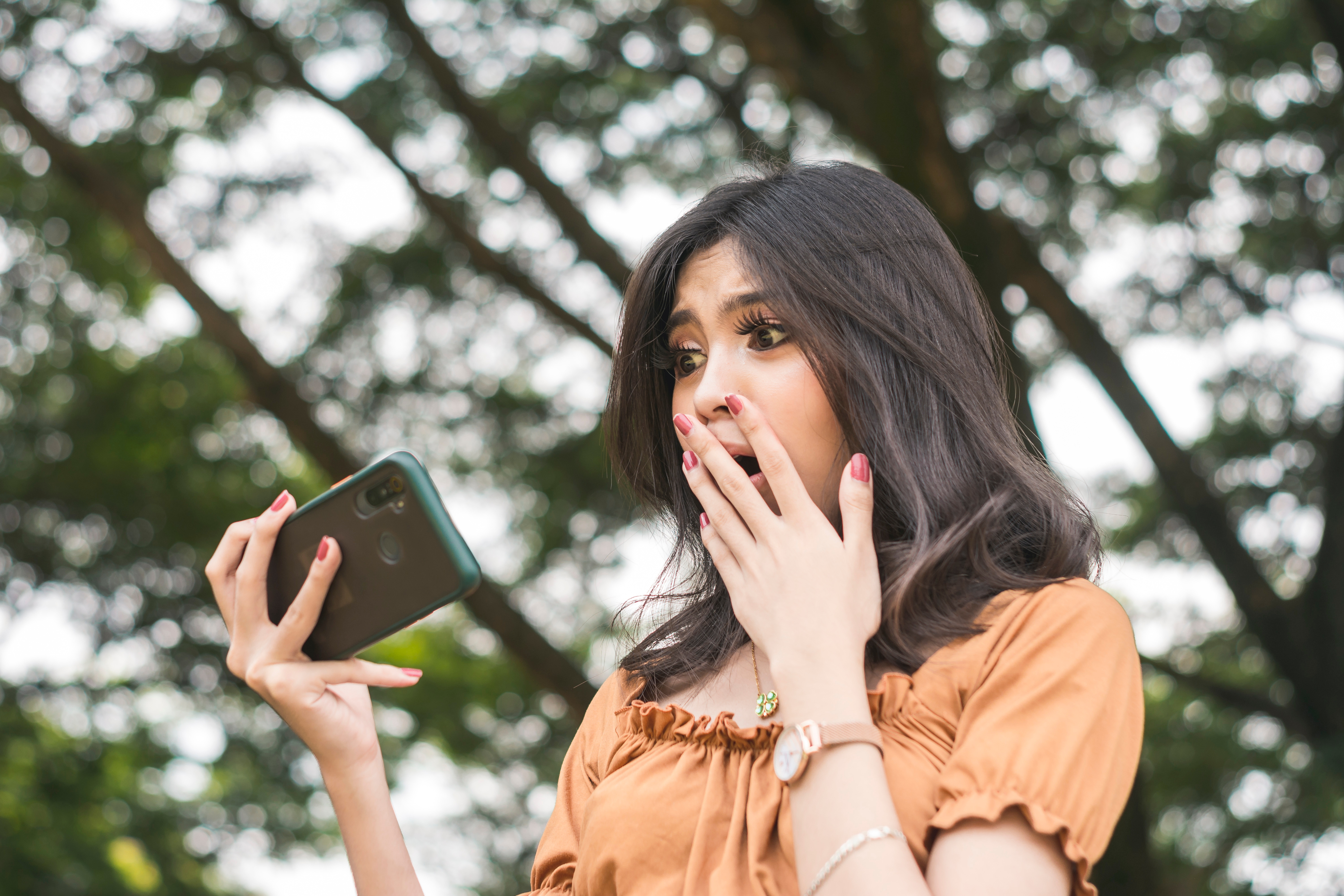 De ce nu ne putem abține să ne uităm la imagini șocante, cu violență explicită. Explicația este suprinzătoare