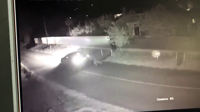 Violență extremă în Galați. O femeie a sărit din mașina în mers ca să scape de bătaie soțului. Urmarea este șocantă