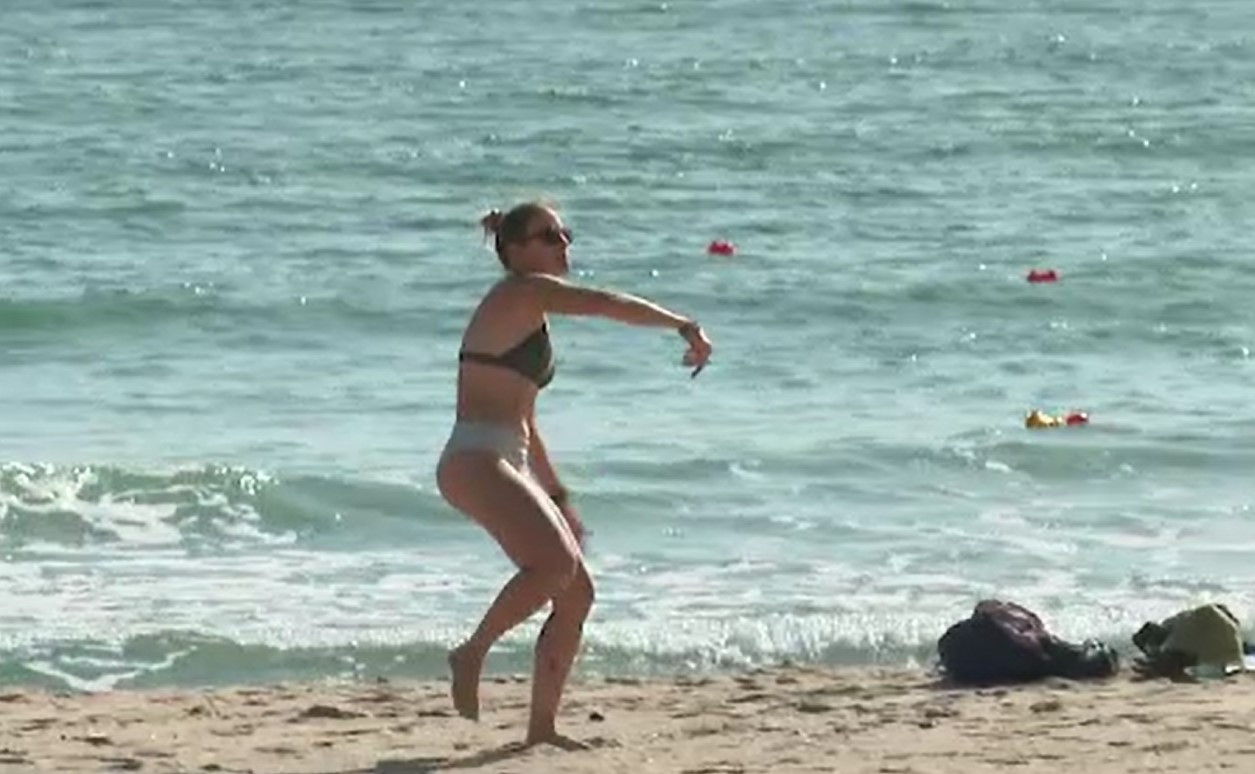 "E un fel de iulie în octombrie". Câștiguri neașteptate pentru hotelierii de pe litoral. Cât costă o noapte de cazare