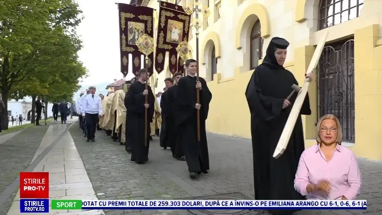 Moaștele Sfântului Constantin Brâncoveanu în Alba Iulia, prilej de rugăciune pentru sute de oameni. „Să fie pace””