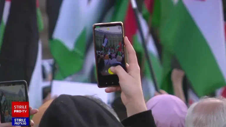 Miting pro-Palestina în București. Cum le ia apărarea teroriștilor Hamas un palestinian stabilit în România