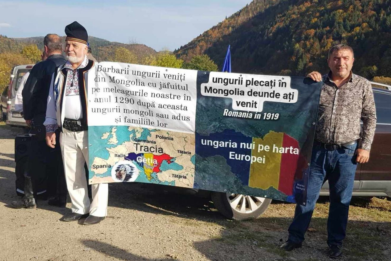 Hirado: Naționaliștii au aniversat Ziua Armatei Române cu mesajul ”Unguri, plecați în Mongolia de unde ați venit”