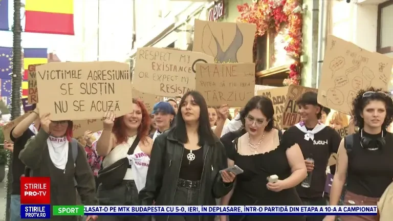 Marș pentru victimele violenței domestice în opt orașe din România. „Cerem protecție și siguranță pentru femei”