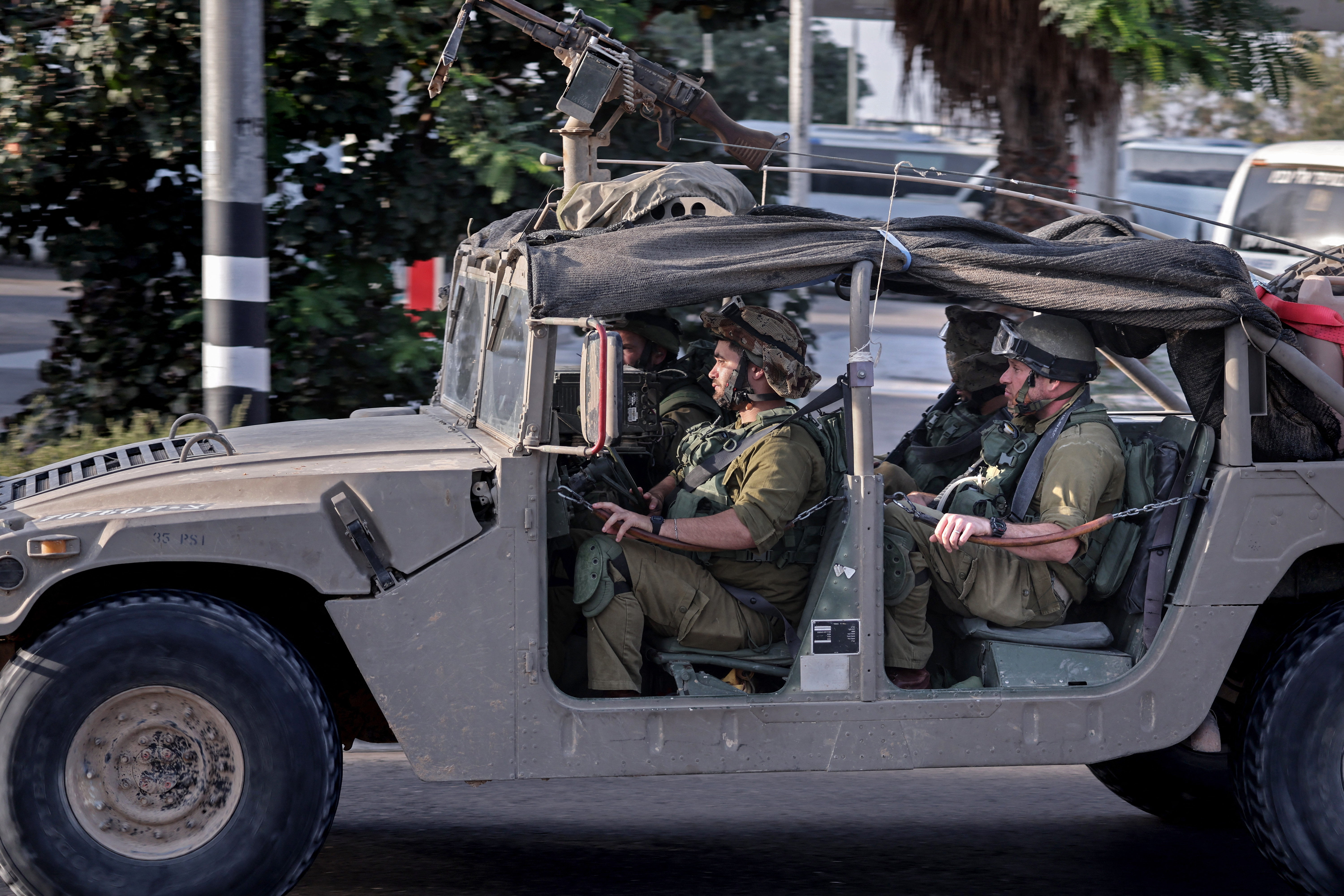 Armata israeliană îşi creşte numărul trupelor terestre în Fâşia Gaza. „Vom creşte treptat operaţiunile terestre”