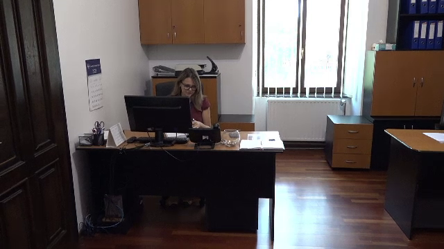 Apare o nouă grilă de salarii pentru bugetari. Cum vor fi echivalate profesiile, de la 1 la 12, de la paznic la președinte