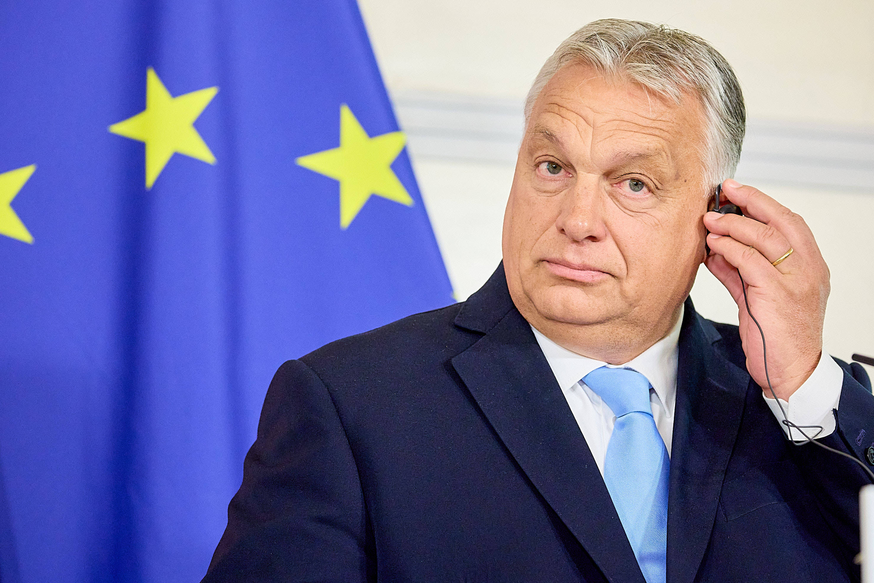 Kiev nu l-a lăsat pe fostul preşedinte ucrainean Poroşenko să se întâlnească cu Orban. ”Cum vor ei să devină membri UE”