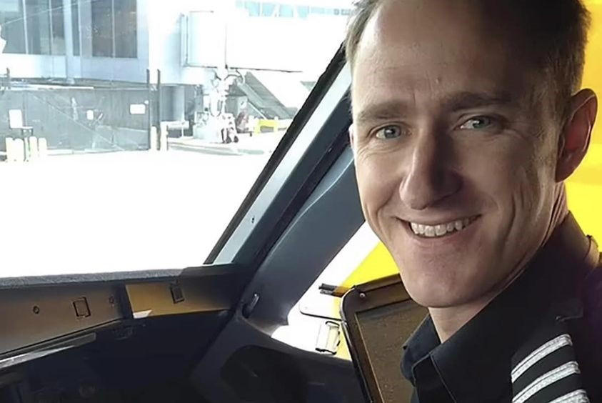 Primele declarații ale pilotului care a încercat să prăbușească un avion în SUA. „A spus că era prima dată când lua ciuperci”