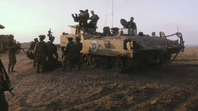 Sondaj: Jumătate din populaţia Israelului se opune unei operaţiuni terestre „imediate” în Gaza