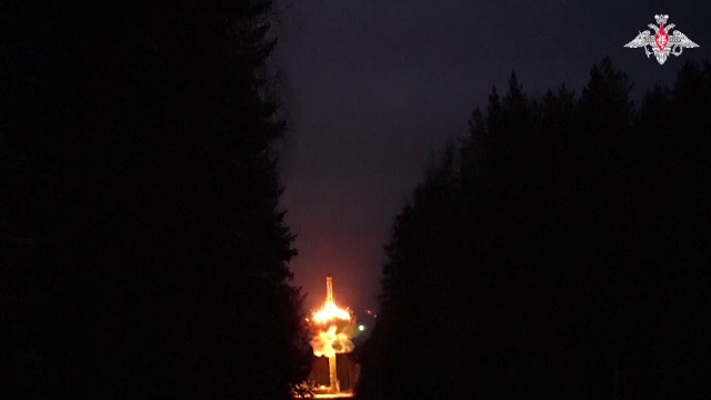 Moscova și-a testat capacitățile nucleare, printre care și o rachetă tip Yars capabilă să transporte 10 focoase nucleare