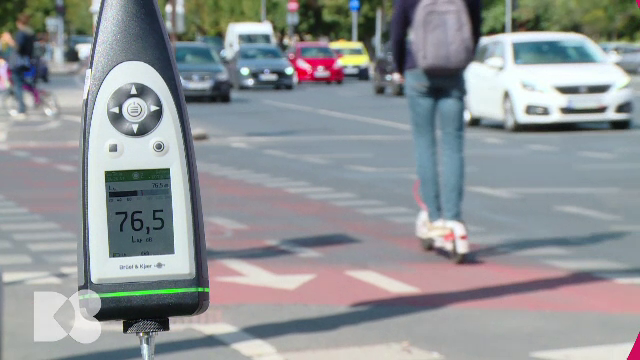 Poluarea fonică din orașe determină așa numitele traume sonore. Și căștile pot fi dăunătoare