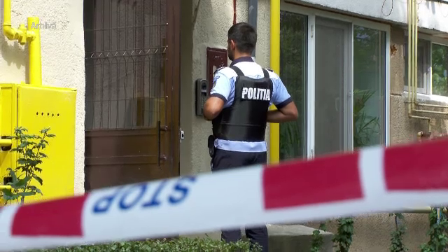 Bărbatul din Prahova, suspectat că și-a ucis iubita în bătaie a plecat la serviciu după crimă, beat fiind