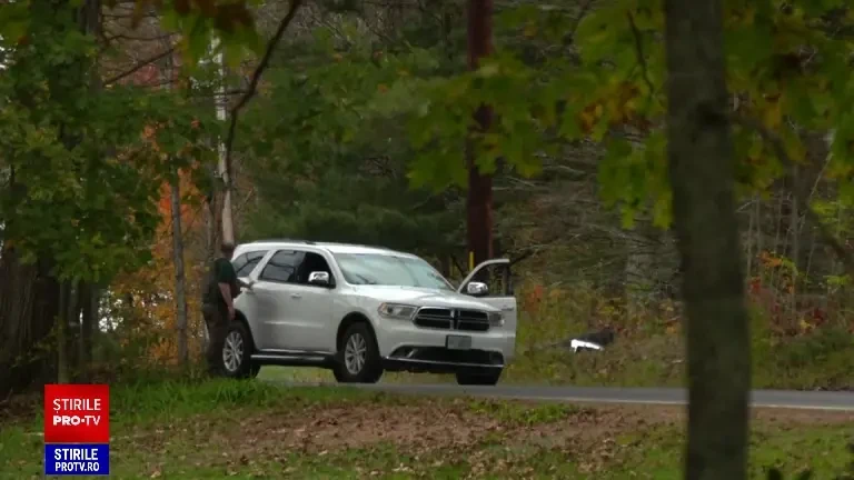 Atacatorul din SUA rămâne de negăsit. Orașul Lewiston e în lockdown. „Cel mai grav atac armat”