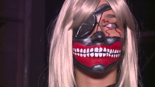 S-a dat startul petrecerilor de Halloween. Peste 1.500 de creaturi au năvălit în Casa Presei Libere din București