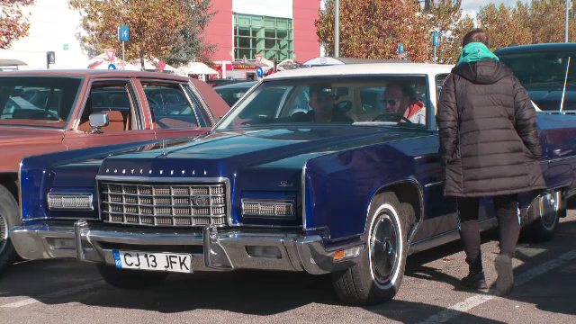 Expoziție cu mașini de epocă, în Cluj. A fost expus și modelul autoturismului în care a fost asasinat John F. Kennedy