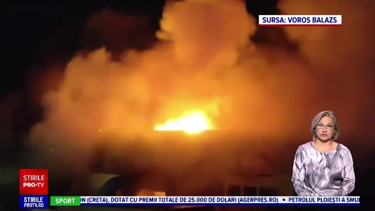 Un incendiu semnificativ a distrus mare parte din Casa de Cultură din Sfântu Gheorghe. Focul ar fi fost pus intenționat