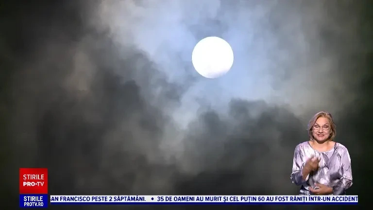 Eclipsă parțială de Lună, vizibilă și din România. Fenomenul a adunat oamenii în mai multe observatoare astronomice din țară