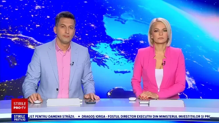 La un pas de tragedie. Un șofer băut s-a oprit cu duba pe trotuar, pe treptele din fața unui magazin din Constanța