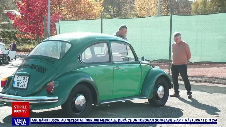 Expoziție cu mașini de epocă, în Cluj. A fost expus și modelul autoturismului în care a fost asasinat John F. Kennedy