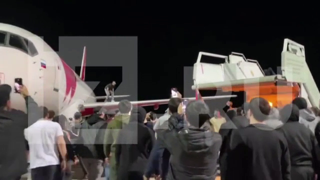 Rușii au preluat controlul asupra aeroportului din Daghestan, după ce a fost luat cu asalt la sosirea unui avion din Tel Aviv