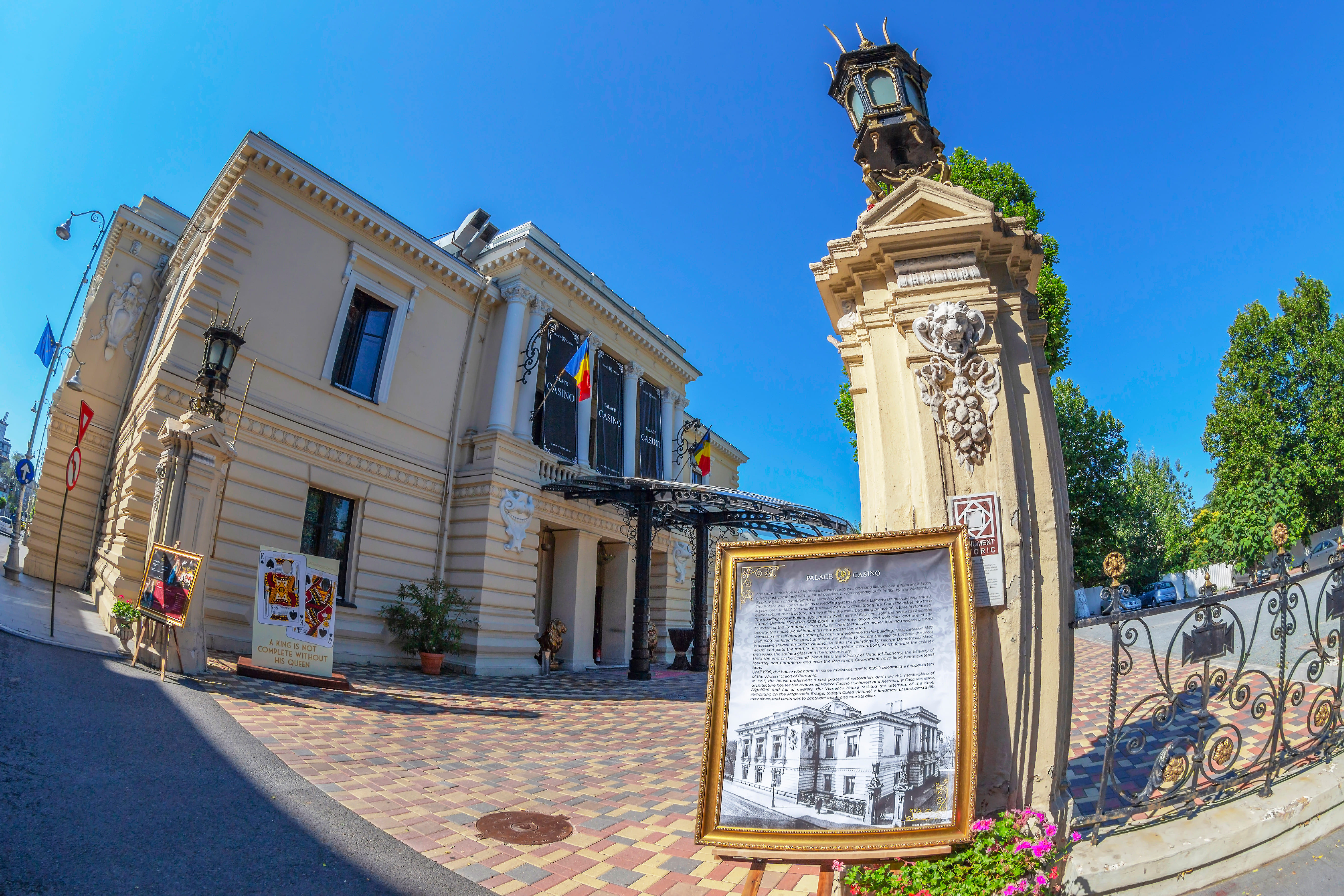 Casa Vernescu: de ce se spune că e bântuită. Povestea înfricoșătoare din spatele clădirii de pe Calea Victoriei din București