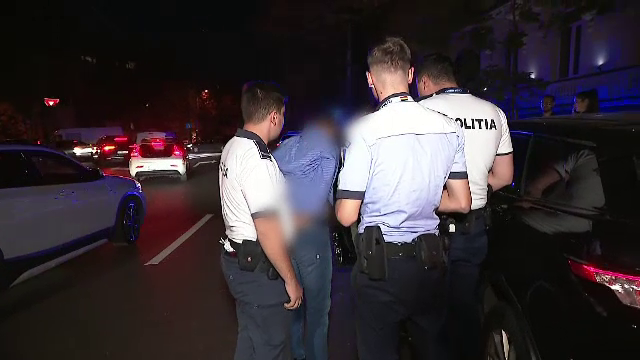 Un șofer care a trecut pe roșu a fugit de polițiști când au vrut să îl oprească. Ce au descoperit apoi