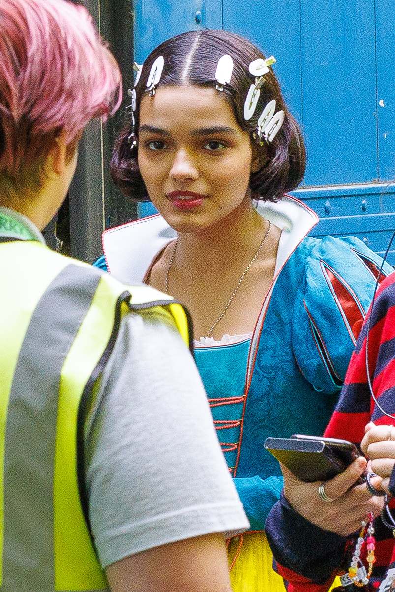 Cei șapte pitici dispar din filmul „Albă ca Zăpada”. Cum arată noua prințesă Disney „independentă şi feministă”